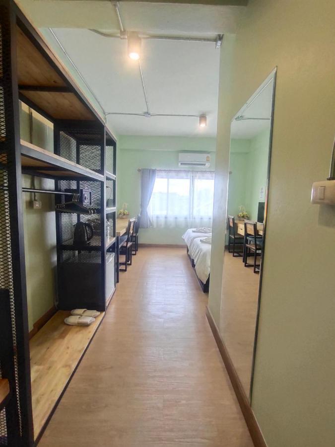 הוסטל צ'יאנג מאי Nai Wiang Poshtel מראה חיצוני תמונה